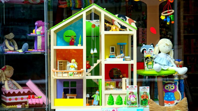Mebelki zabawkowe – idealne rozwiązanie dla dziecięcych światów